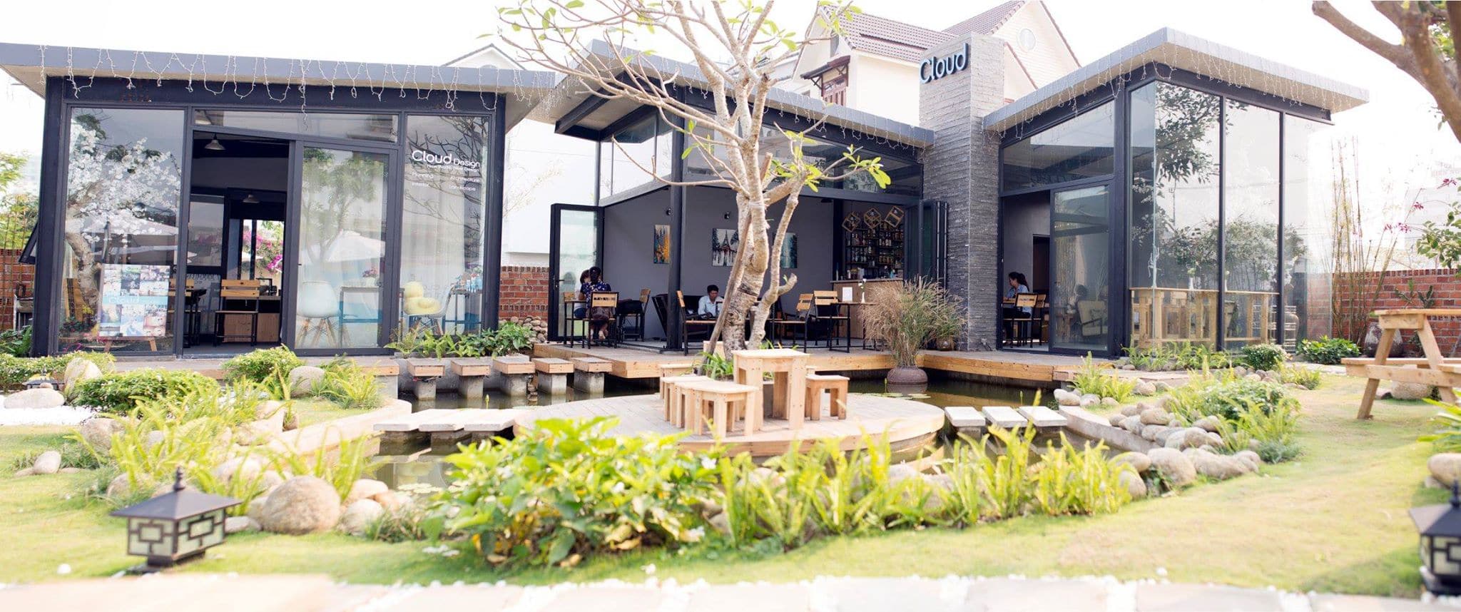 Đầu tư vào thiết kế khi mở quán cafe sân vườn là điều cần thiết