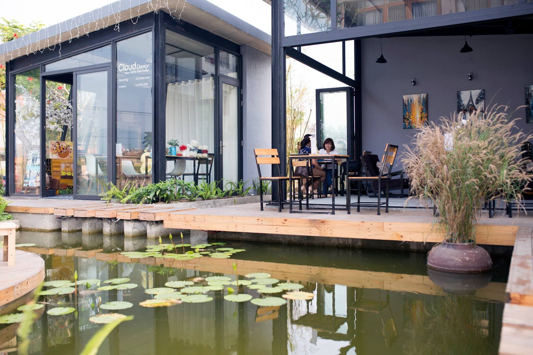 Cần thiết kế quán cafe sân vườn đẹp và độc đáo